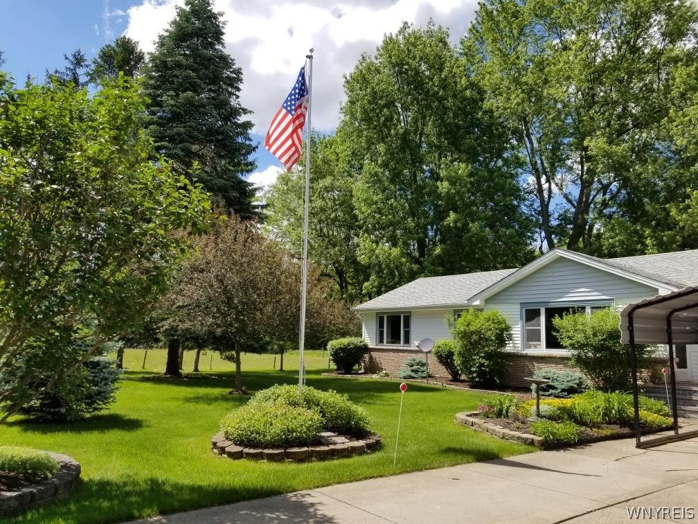660 Hall Road Lancaster, NY 14086 - Photo 1 of 1 Gallery Image 1