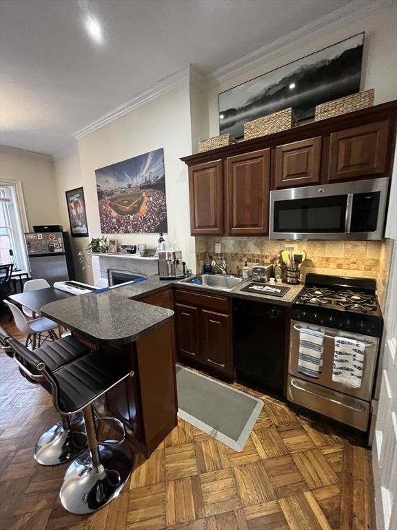 247 Beacon, Unit 6 Boston, MA 02116 - Photo 3 of 8