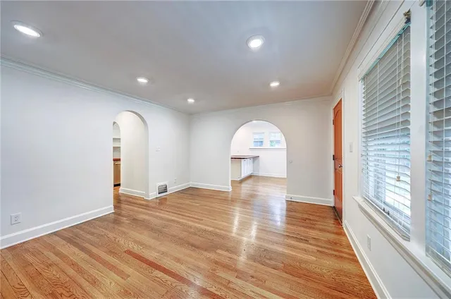 $415,000 | 421 East 69th Terrace, Kansas City, MO 64131