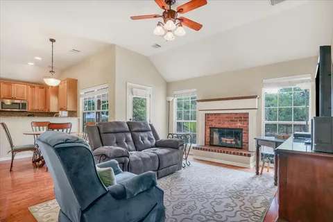 $575,000 | 18609 Venture Drive, Point Venture, TX 78645