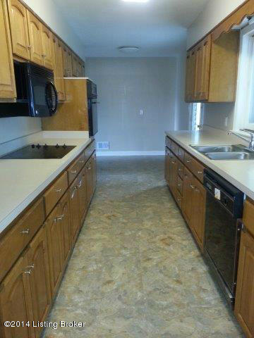 2710 Butler Road Louisville, KY 40216 - Photo 10 of 30 20140527_192528
