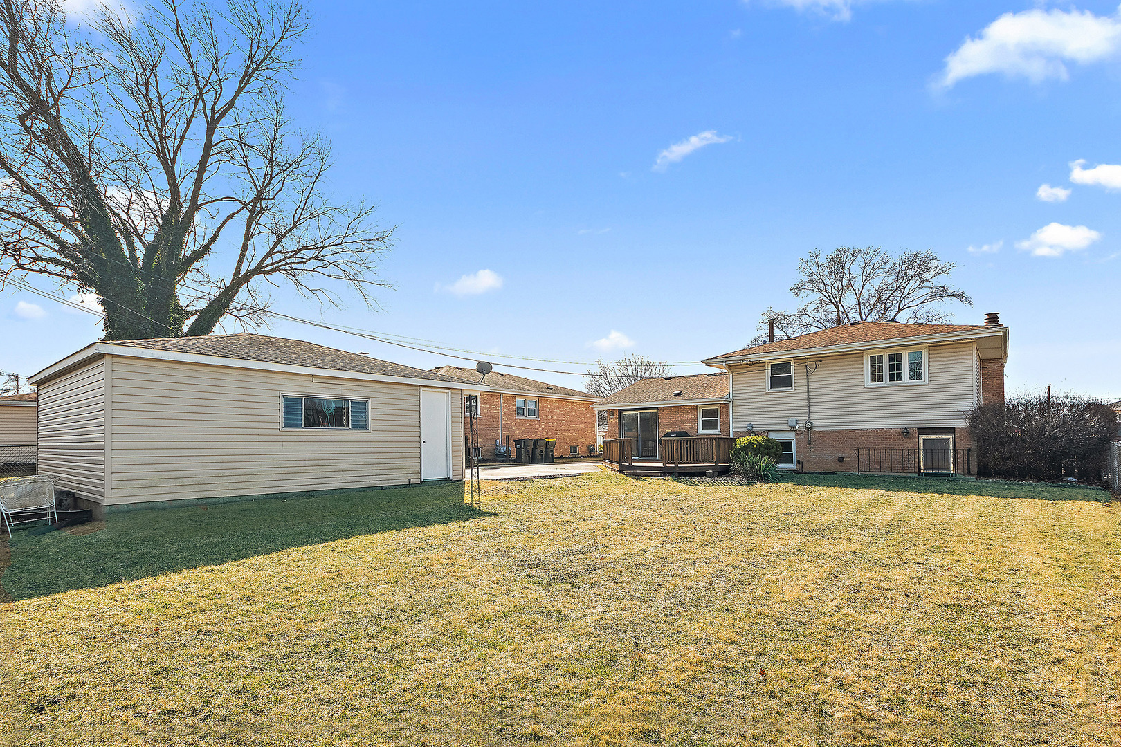 10609 Forest Lane Chicago Ridge, IL 60415 - Photo 17 of 17 Gallery Image 17