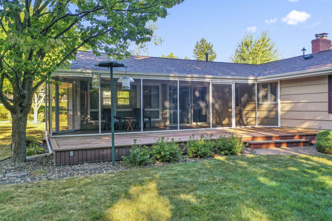 906 Forest Hills Drive Southwest Rochester, MN 55902 - Photo 41 of 47
