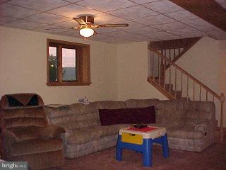 651 Farm View Road Schuylkill Haven, PA 17972 - Photo 4 of 7 Gallery Image 4