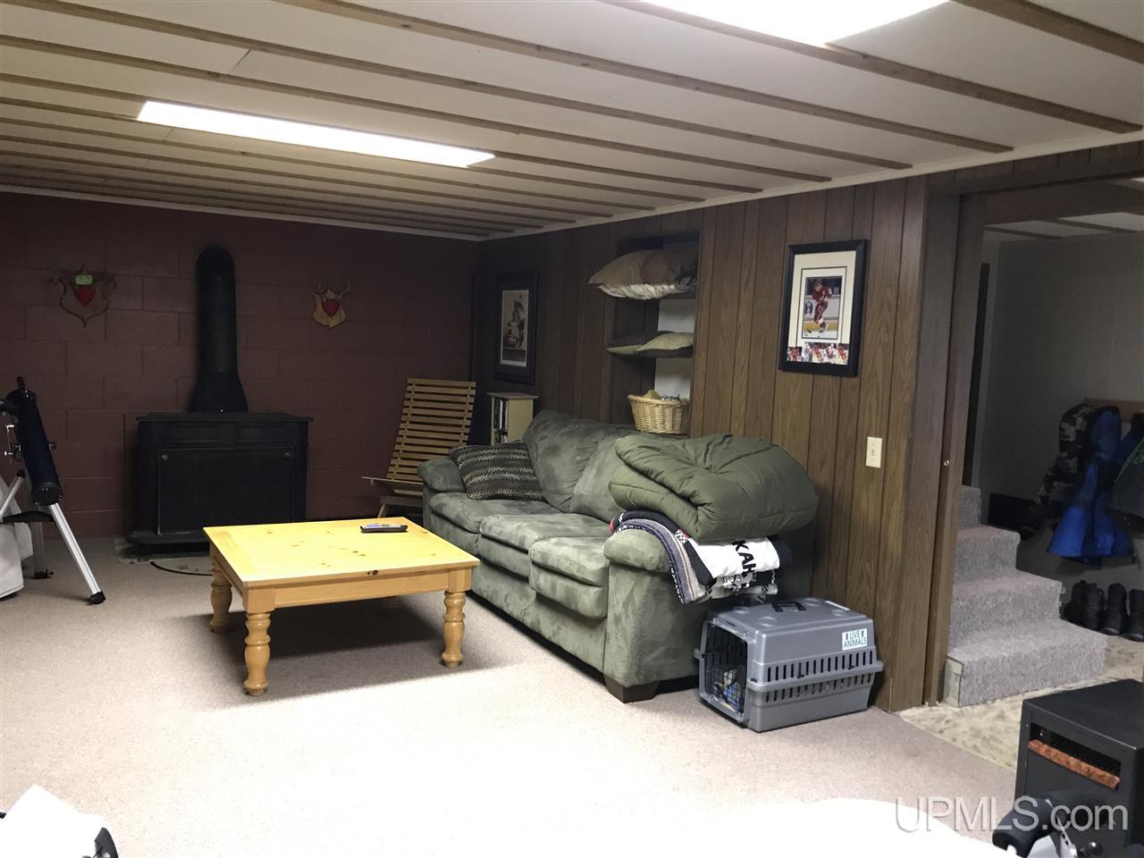 723 5th Street L'Anse, MI 49946 - Photo 15 of 31
