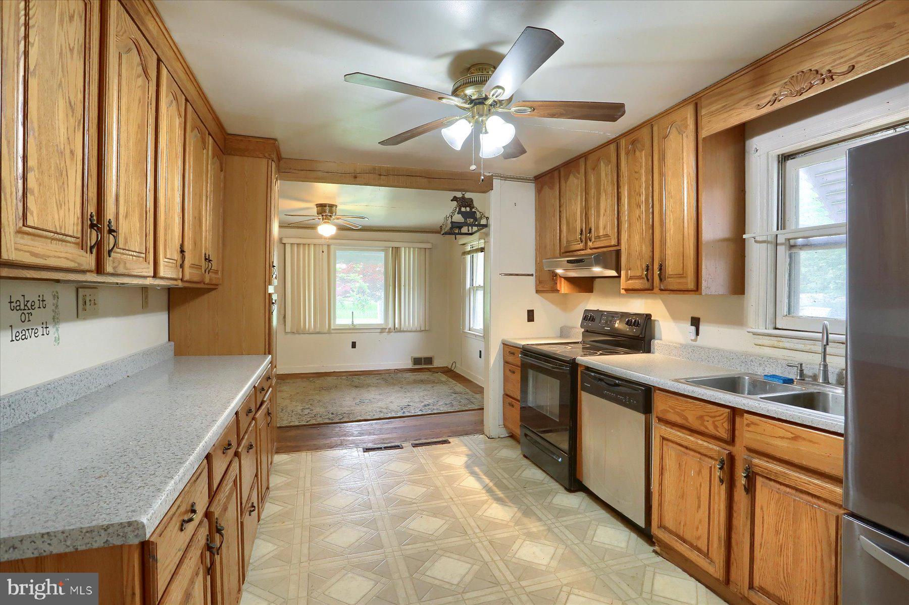 340 Hess Farm Road York, PA 17403 - Photo 13 of 40 Gallery Image 13