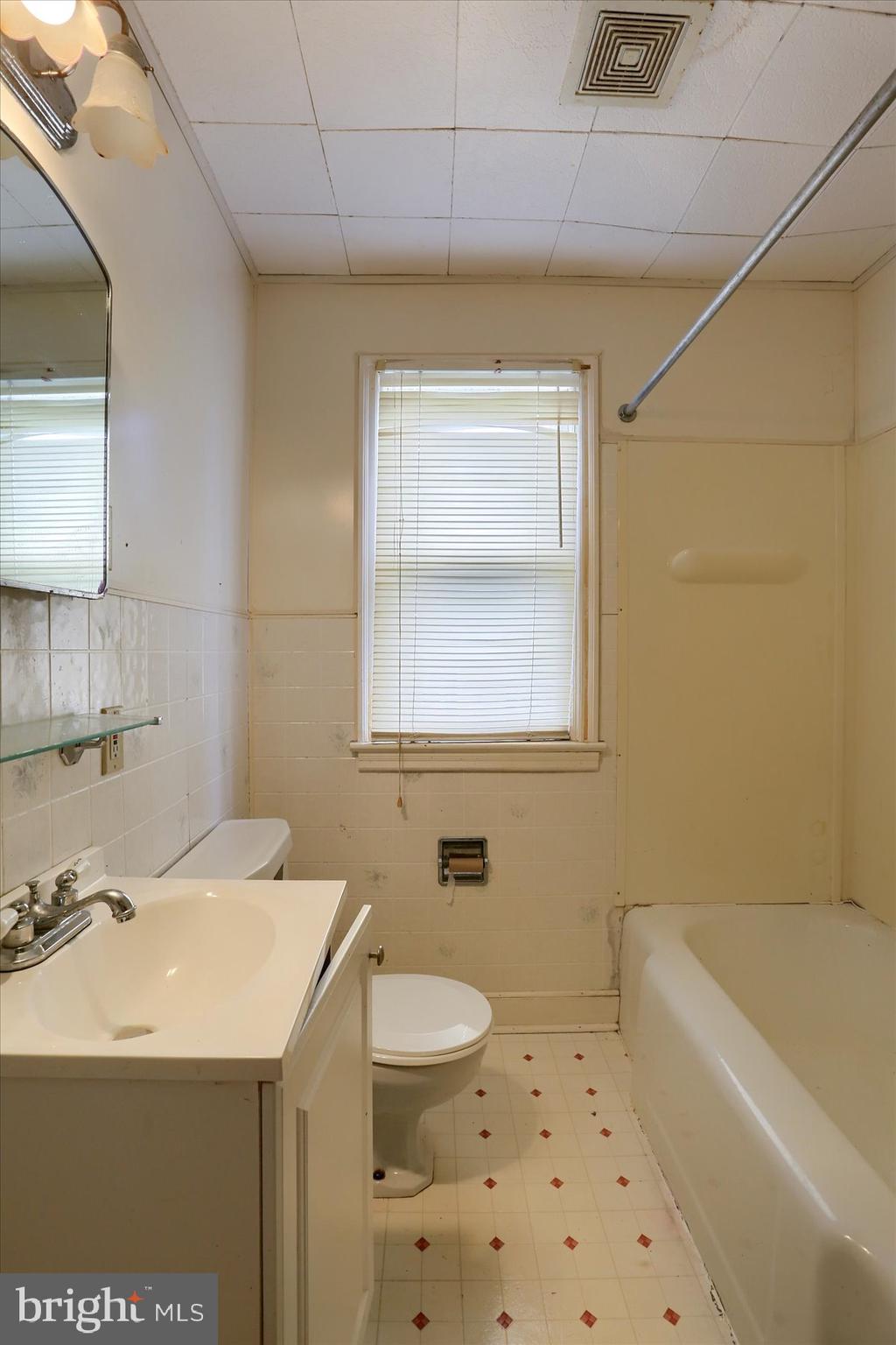 340 Hess Farm Road York, PA 17403 - Photo 18 of 40 Gallery Image 18