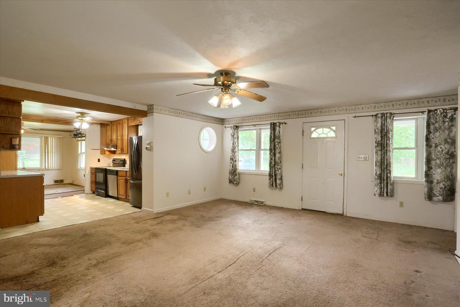 340 Hess Farm Road York, PA 17403 - Photo 9 of 40 Gallery Image 9