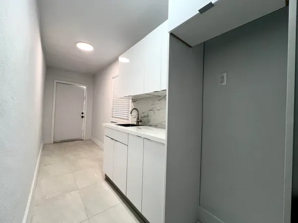 $1,500 | 10730 Southwest 149th Terrace, Miami, FL 33176