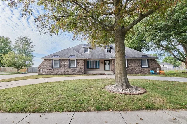 $415,000 | 1017 Johnston Drive, Raymore, MO 64083