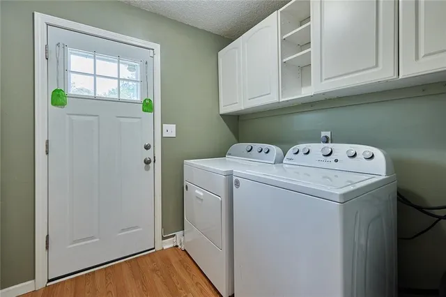 $415,000 | 1017 Johnston Drive, Raymore, MO 64083