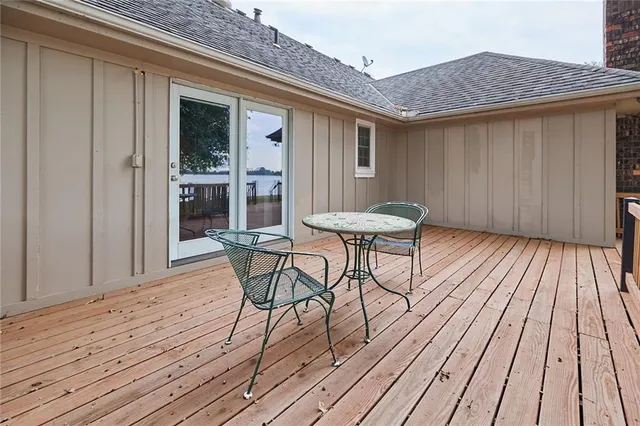 $415,000 | 1017 Johnston Drive, Raymore, MO 64083