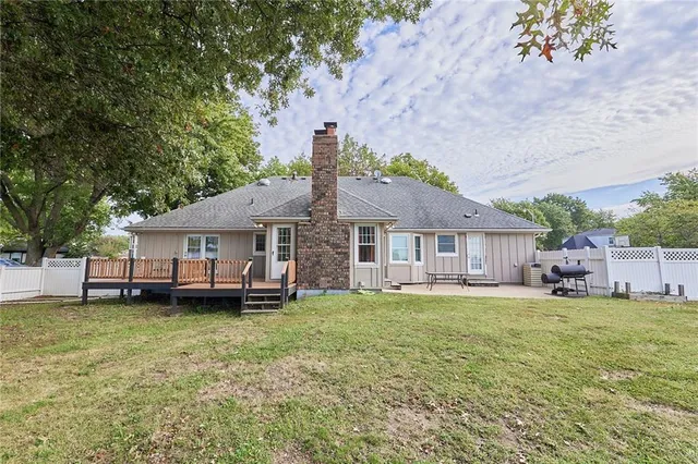 $415,000 | 1017 Johnston Drive, Raymore, MO 64083