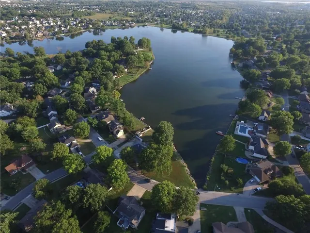 $415,000 | 1017 Johnston Drive, Raymore, MO 64083