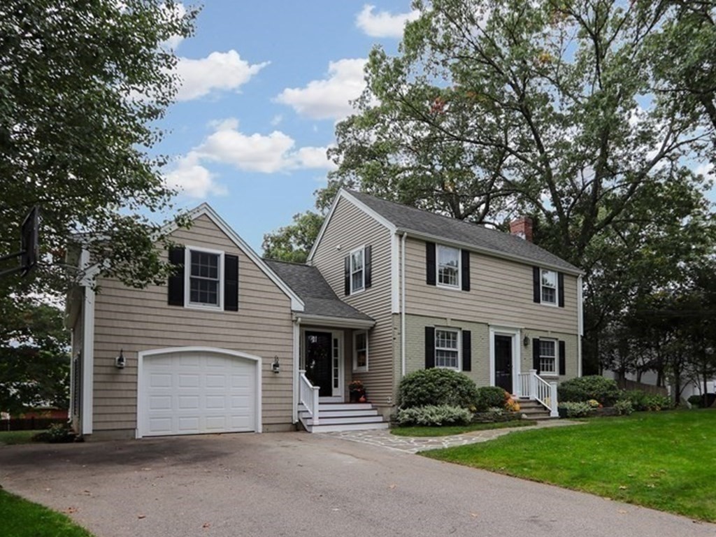 14 Sherwood Road Natick, MA 01760 - Photo 1 of 31 Gallery Image 1
