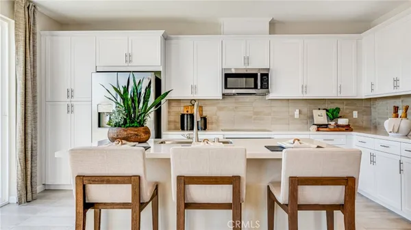 $644,300 | 2817 East Amberley Privado, Ontario, CA 91762