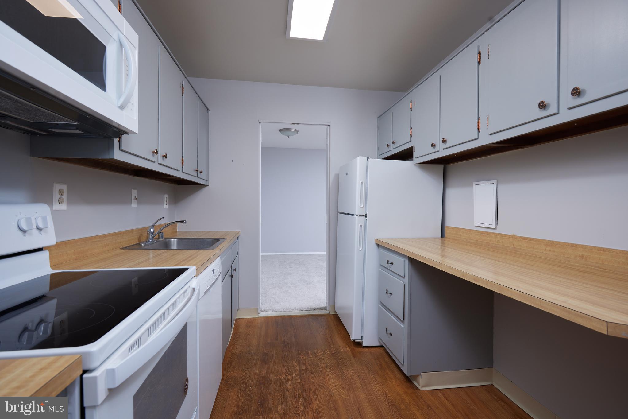 9701 Fields Road, Unit 800 Gaithersburg, MD 20878 - Photo 3 of 33