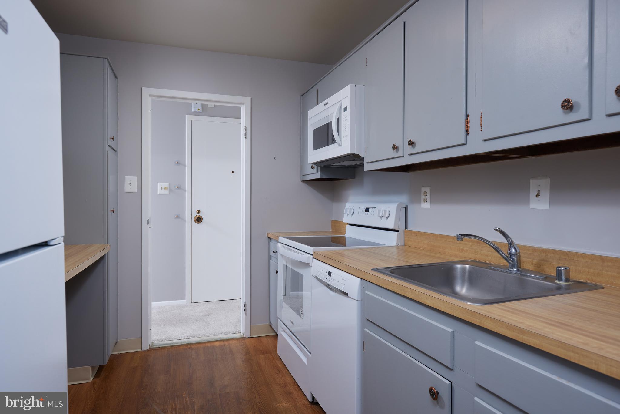 9701 Fields Road, Unit 800 Gaithersburg, MD 20878 - Photo 5 of 33