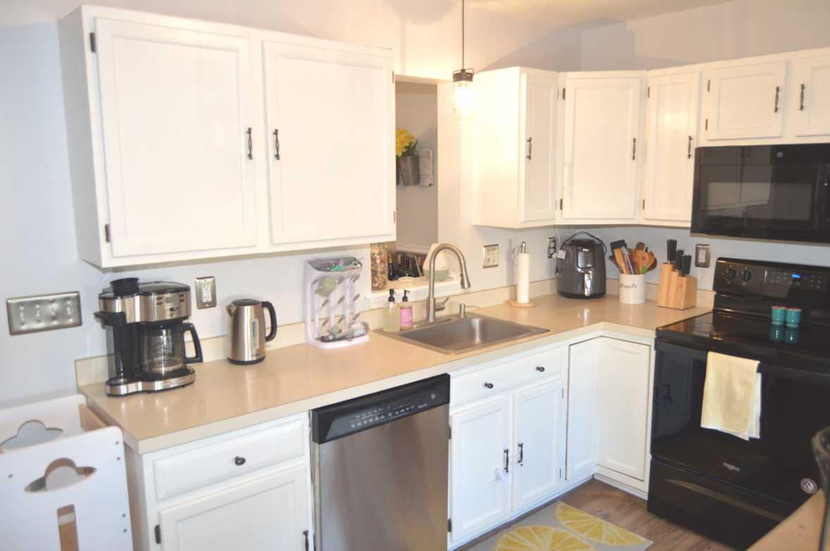 11-5 Cranberry Ridge Reading, PA 19606 - Photo 8 of 27 Kitchen