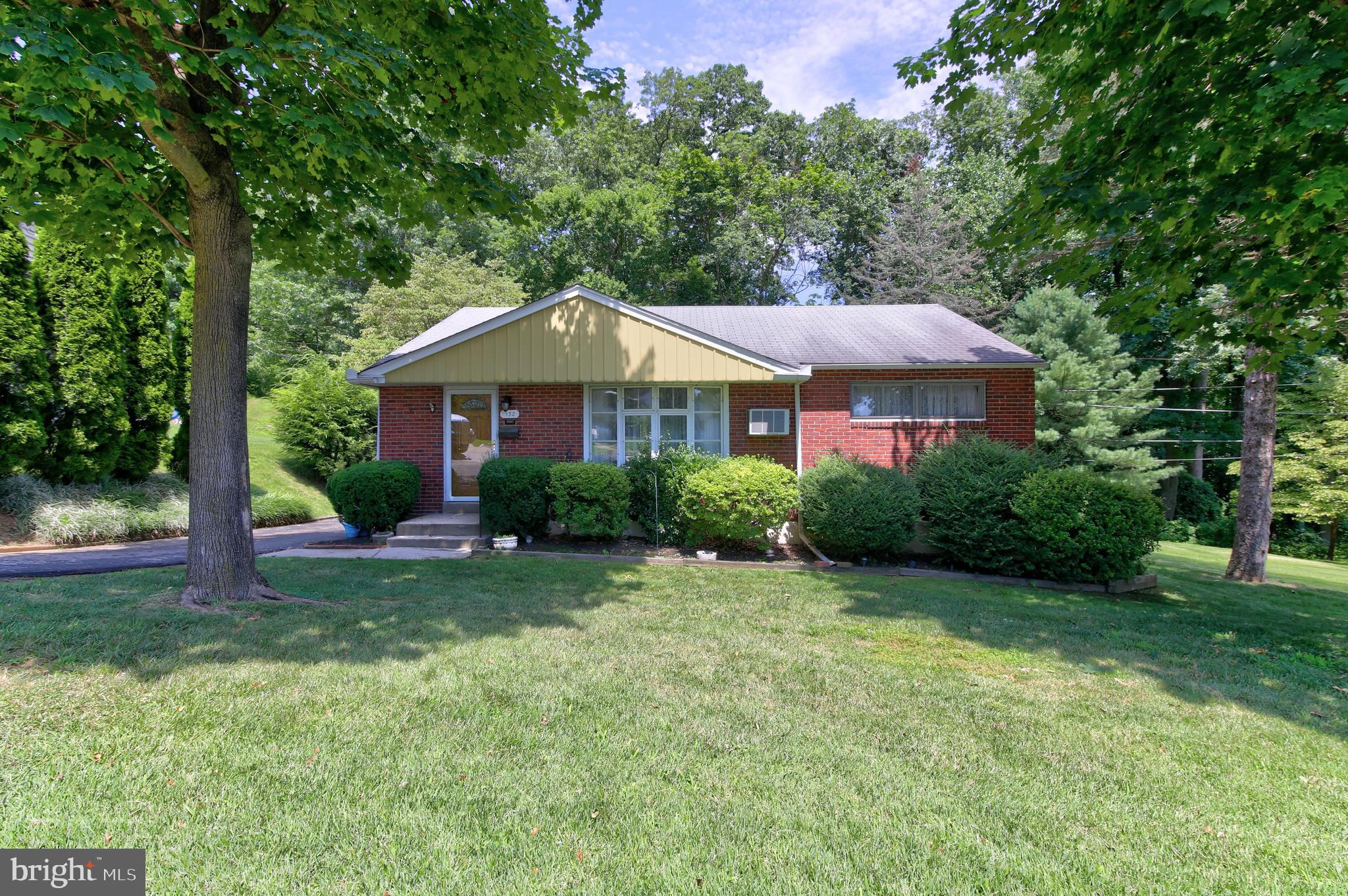 132 Brookhill Road Newtown Square, PA 19073 - Photo 1 of 40 Gallery Image 1
