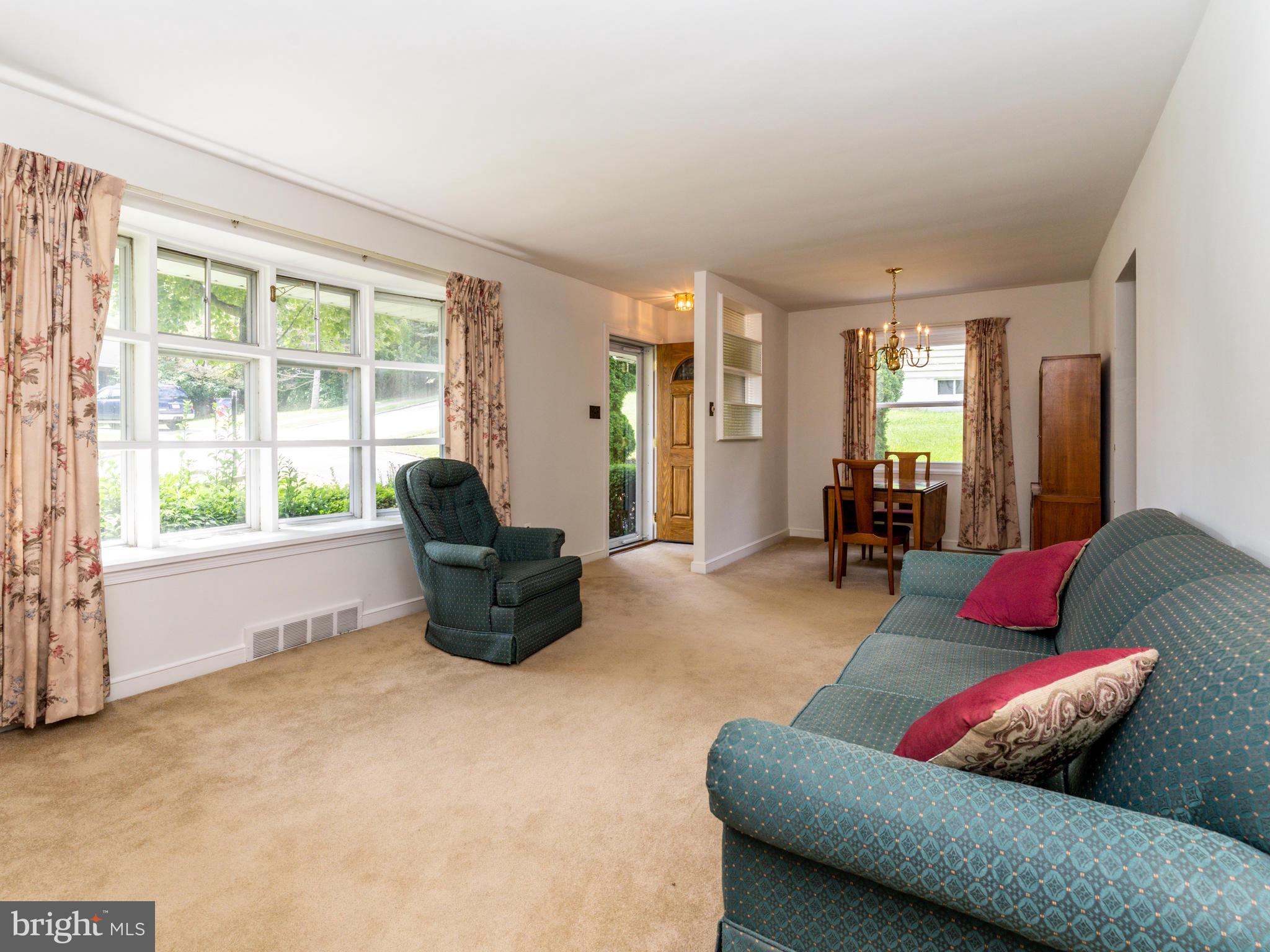 132 Brookhill Road Newtown Square, PA 19073 - Photo 2 of 40 Gallery Image 2
