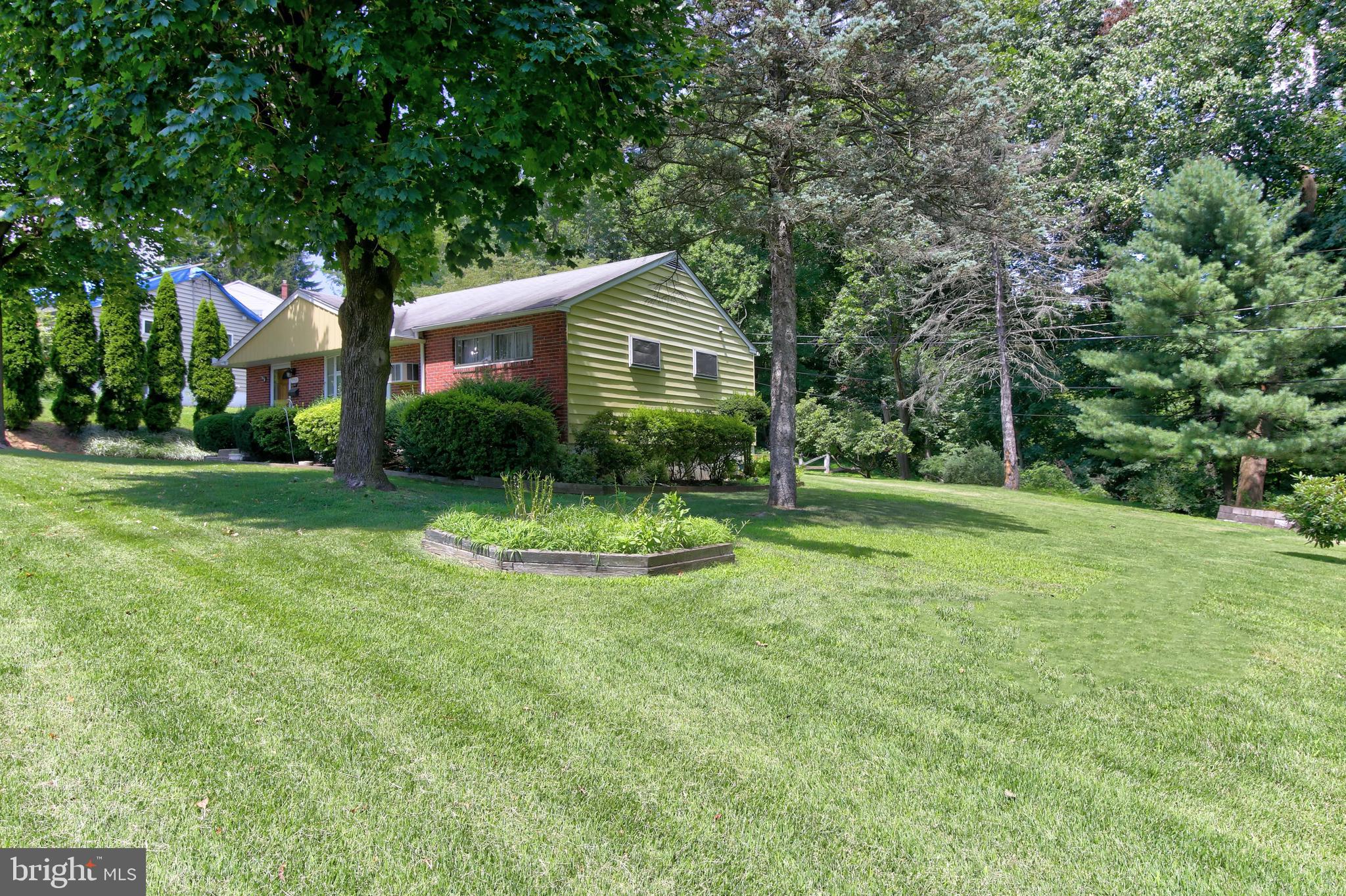 132 Brookhill Road Newtown Square, PA 19073 - Photo 32 of 40 Gallery Image 32