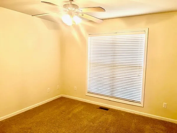 $315,000 | 12 Oak Point Drive, Fayetteville, TN 37334