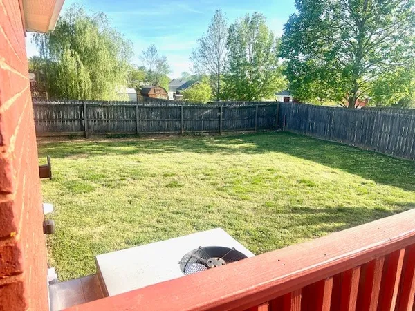 $315,000 | 12 Oak Point Drive, Fayetteville, TN 37334