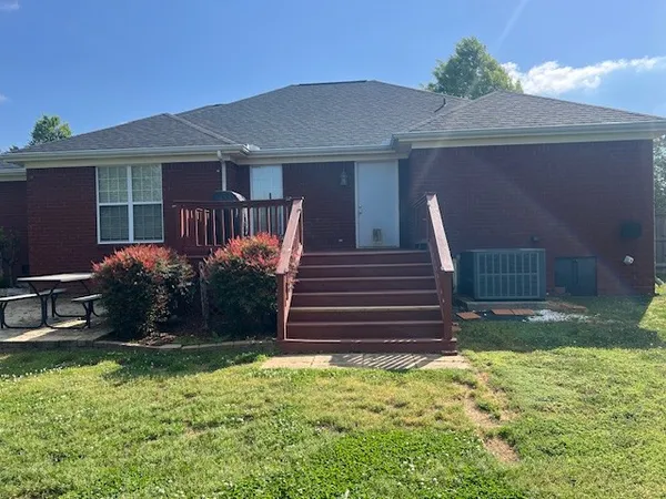 $315,000 | 12 Oak Point Drive, Fayetteville, TN 37334