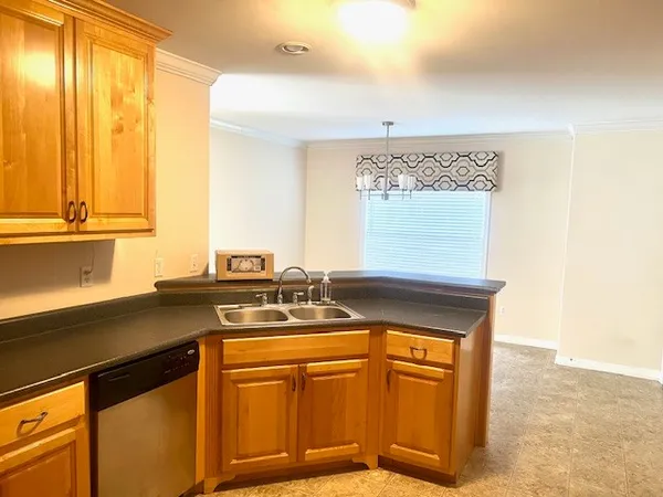 $315,000 | 12 Oak Point Drive, Fayetteville, TN 37334