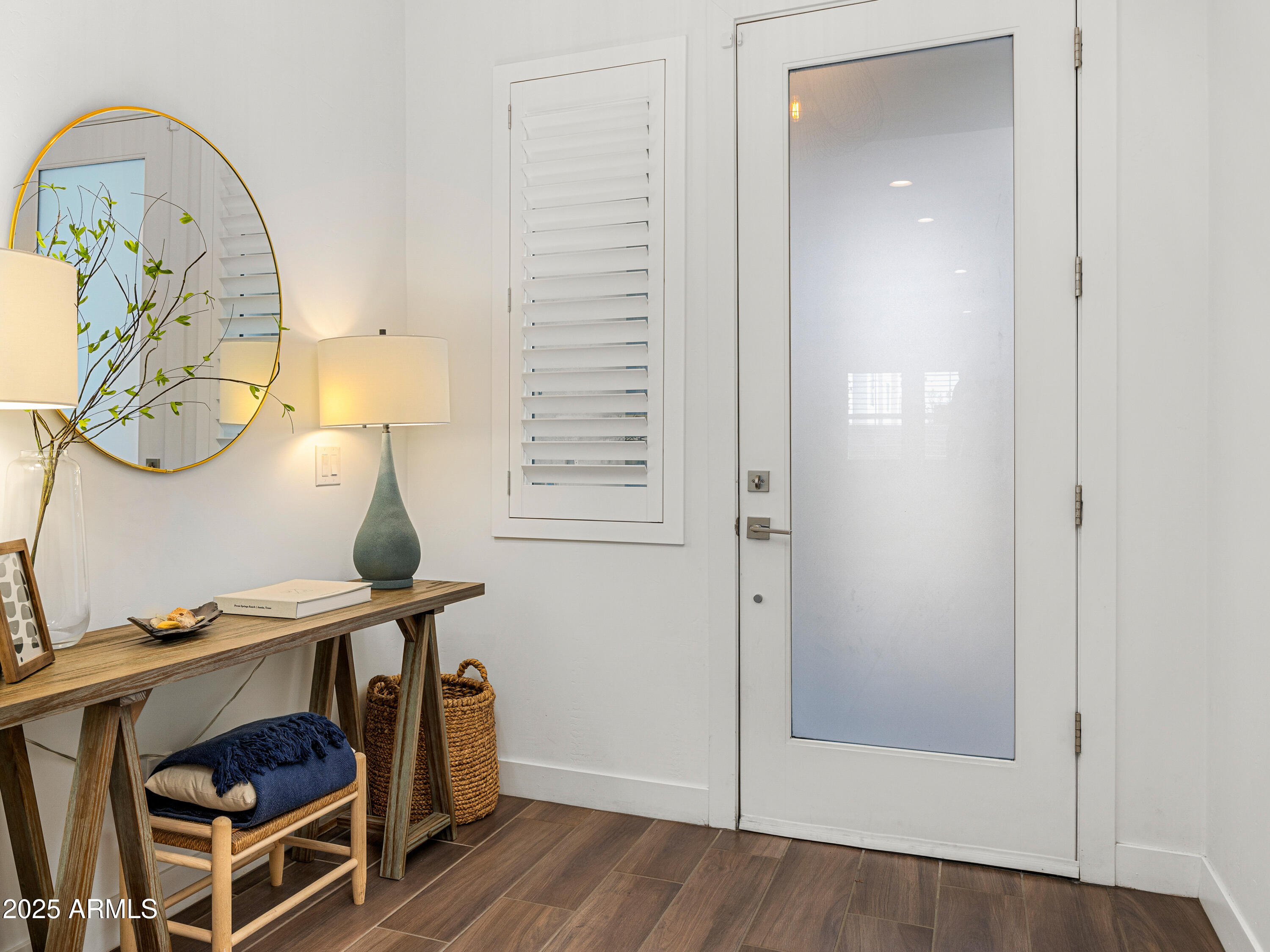 3200 North 39th Street, Unit 11 Phoenix, AZ 85018 - Photo 2 of 24 wooden floor with table and chairs