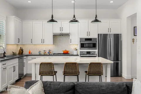 $680,000 | 3200 North 39th Street, Unit 11, Phoenix, AZ 85018