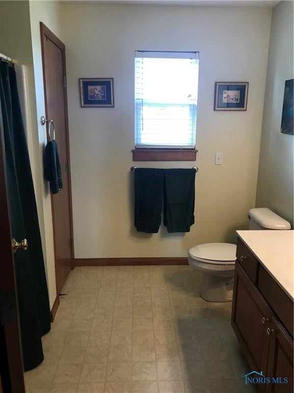 13808 Angola Road Swanton, OH 43558 - Photo 19 of 36 Master Bathroom