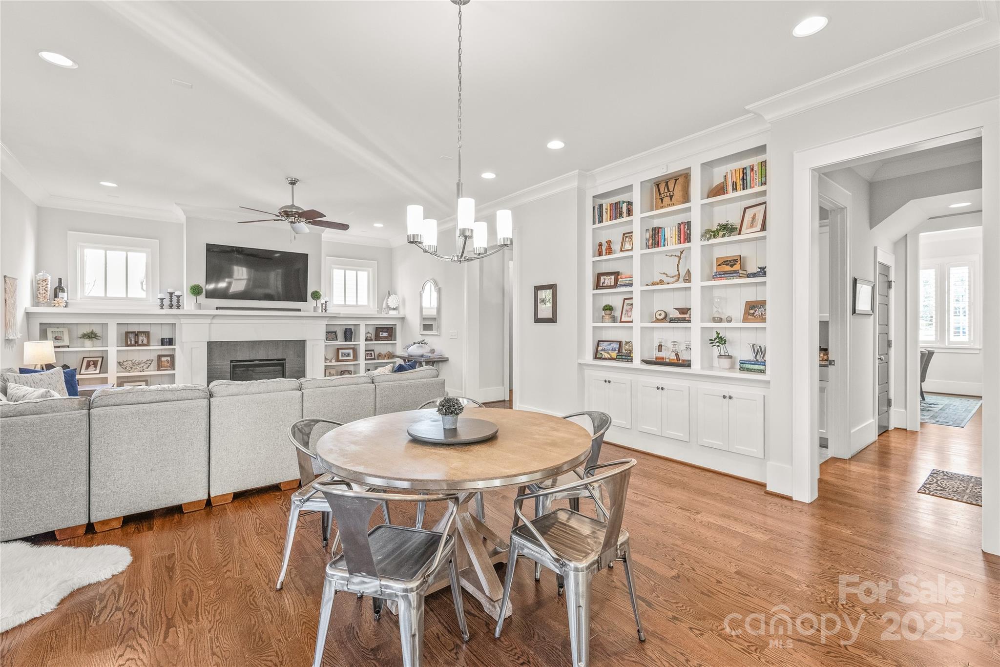 5717 Closeburn Road Charlotte, NC 28210 - Photo 11 of 40 a kitchen with a table and chairs in it