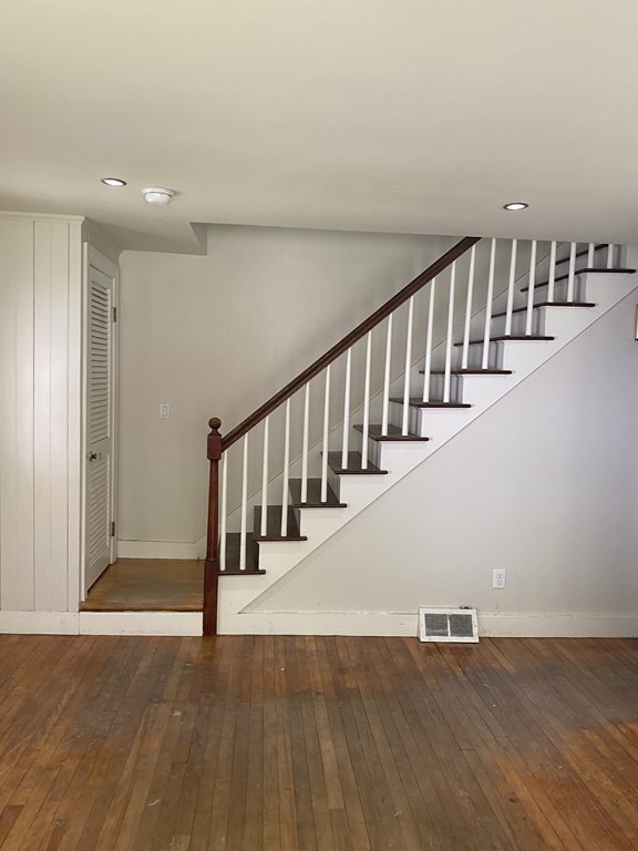 298 Ashby State Road Fitchburg, MA 01420 - Photo 17 of 34 Gallery Image 17