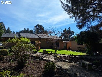 62934 Crown Point Road Coos Bay, OR 97420 - Photo 8 of 21