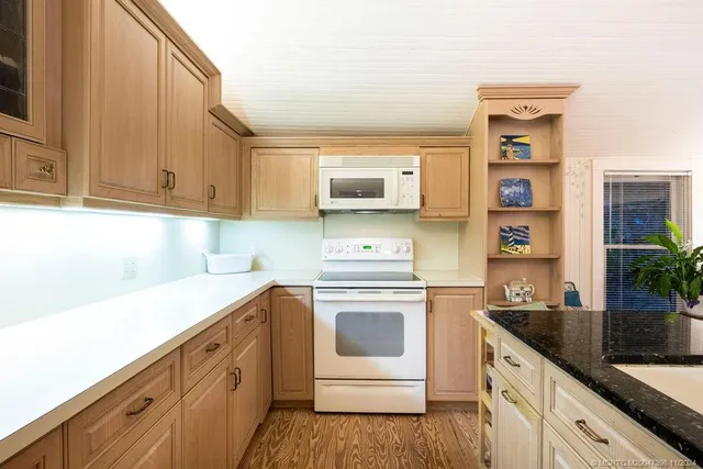 $641,250 | 535 Southwest Siesta Way, Stuart, FL 34994