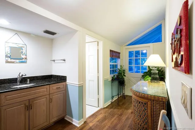 $641,250 | 535 Southwest Siesta Way, Stuart, FL 34994