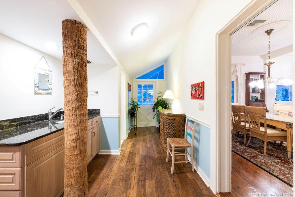 535 Southwest Siesta Way Stuart, FL 34994 - Photo 38 of 63