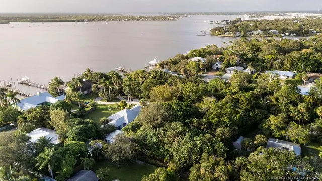 $641,250 | 535 Southwest Siesta Way, Stuart, FL 34994