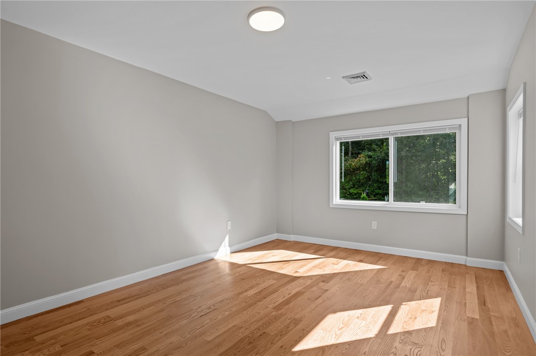 20 Maple Court Hopkinton, RI 02804 - Photo 20 of 47 Primary Bedroom with Bath