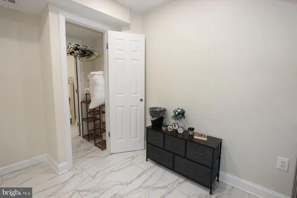 $2,100 | 38 Riggs Road Northeast, Washington, DC 20011