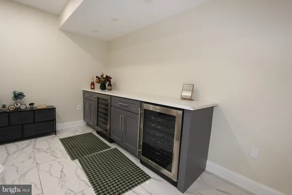 $2,100 | 38 Riggs Road Northeast, Washington, DC 20011