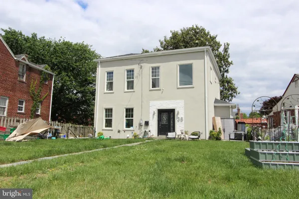 $2,100 | 38 Riggs Road Northeast, Washington, DC 20011