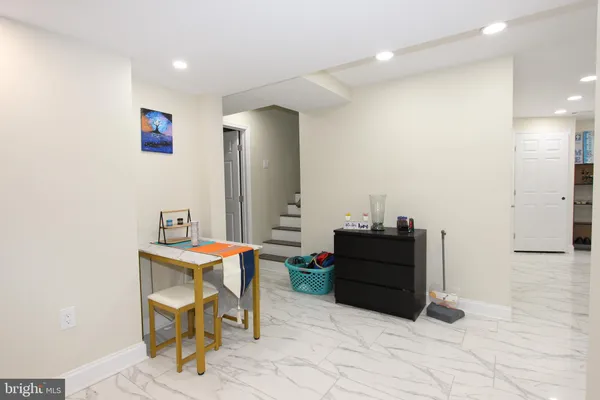 $2,100 | 38 Riggs Road Northeast, Washington, DC 20011