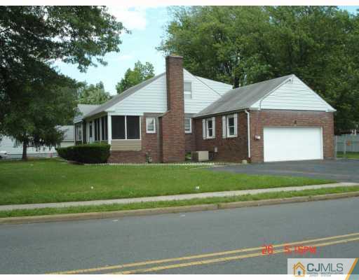 495 Inman Avenue Colonia, NJ 07067 - Photo 3 of 8 Gallery Image 3
