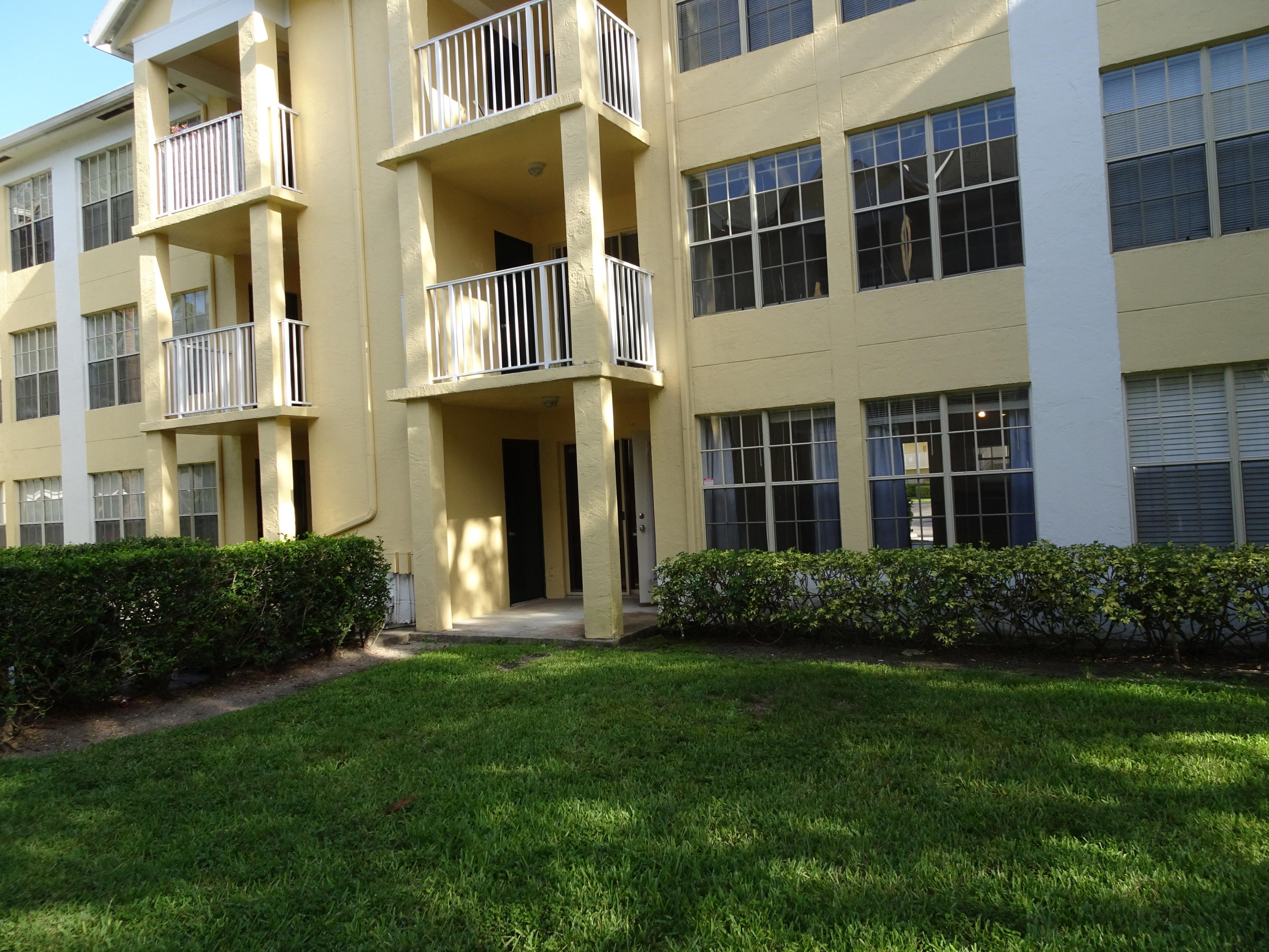 6331 La Costa Drive, Unit B Boca Raton, FL 33433 - Photo 1 of 19 DSC00241