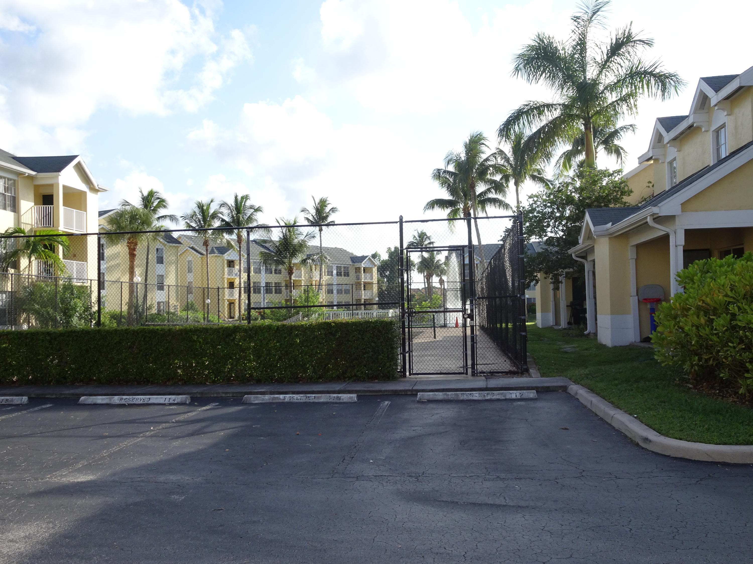 6331 La Costa Drive, Unit B Boca Raton, FL 33433 - Photo 13 of 19 DSC00244