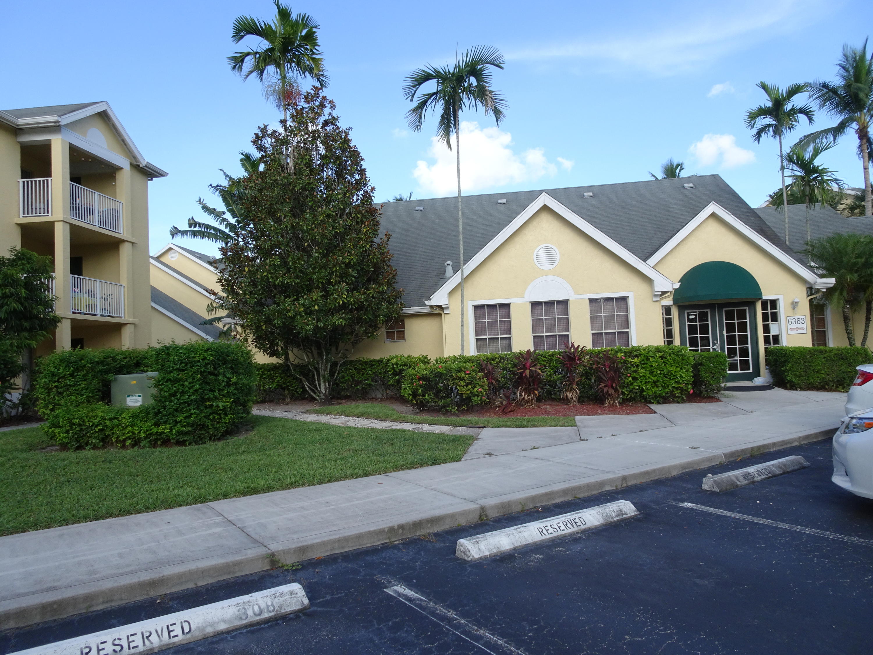 6331 La Costa Drive, Unit B Boca Raton, FL 33433 - Photo 14 of 19 DSC00245