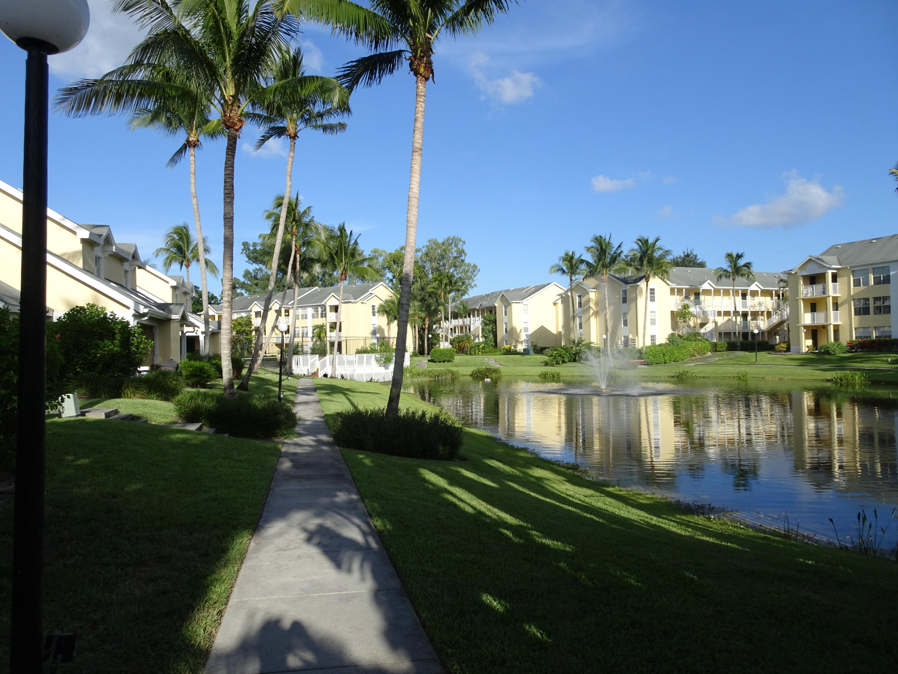 6331 La Costa Drive, Unit B Boca Raton, FL 33433 - Photo 15 of 19 DSC00246